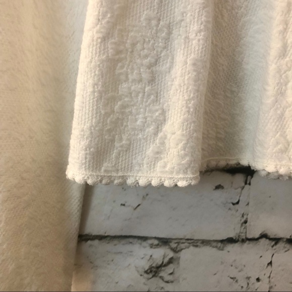 Kimchi Blue | White Textured Top - Picture 4 of 4